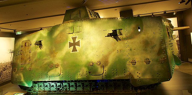 640pxMeph..V_in_AWM.jpg