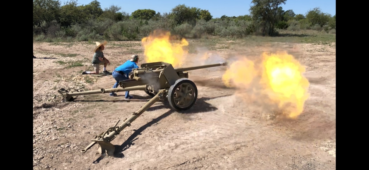 PaK40firing2.jpg