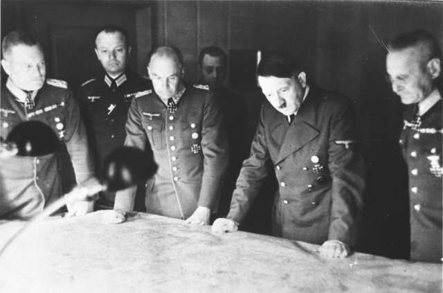 hitlerconference.jpg