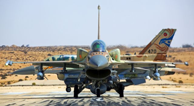 01IsraeliWeapons.jpg