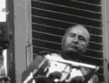 tenor.gif