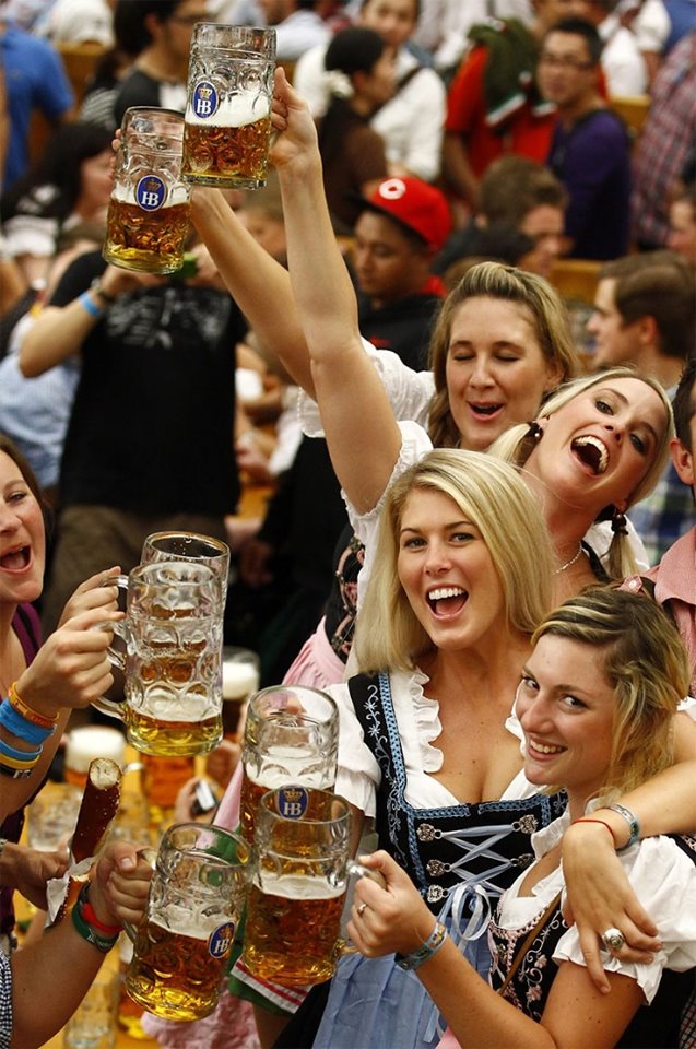 Germanbab..cheering.jpg