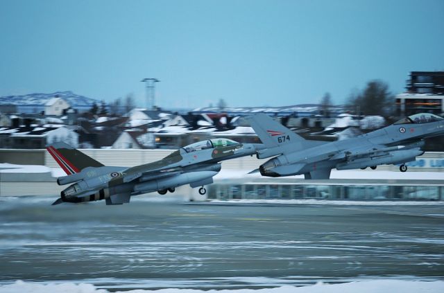 f16s_bodo_air_base.jpg