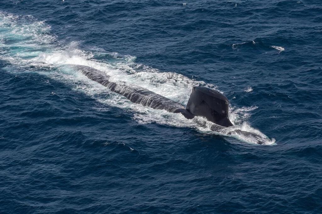 Submarine_581.jpg