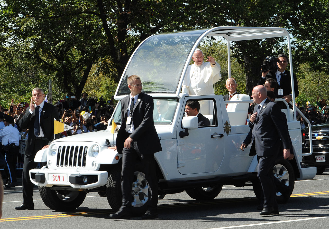 Popemobile.jpg