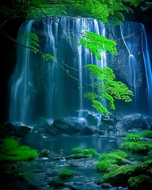 Fudo Waterfall , Japan.jpg