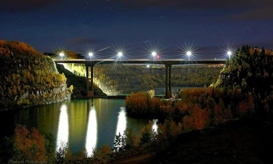 Bridge over pit entering Viginia.jpg