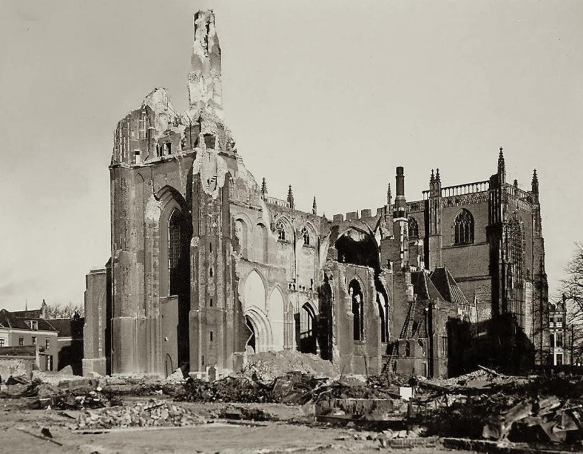 Market Garden Eusebiuskerk photo.jpg