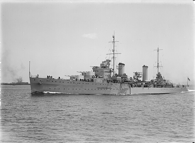 HMAS Syndey in 1936.jpg