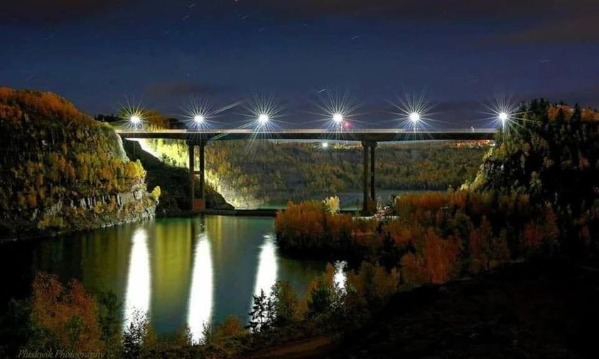 bridge over pit.jpg