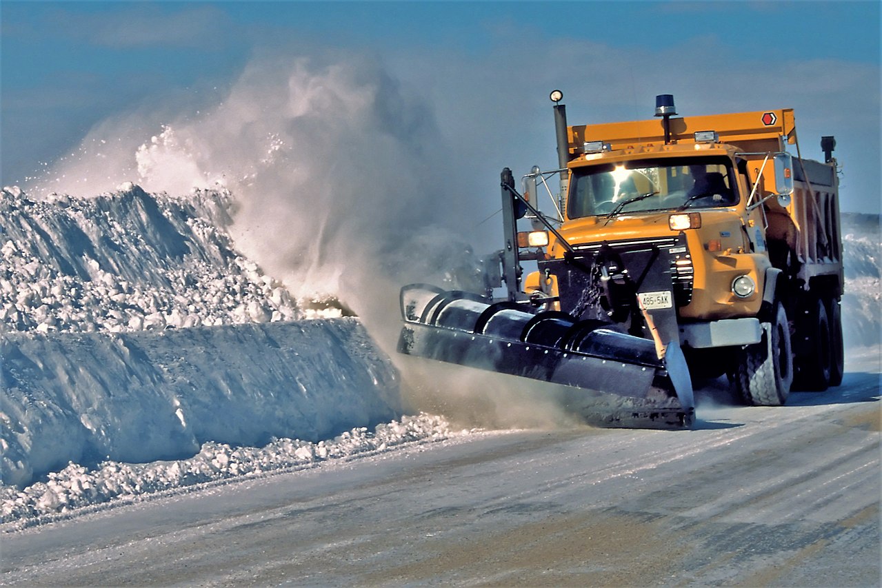 1280px-Sneeuwschuiver.jpg