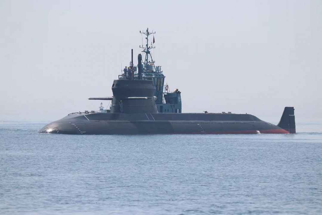 Submarine_695.jpg