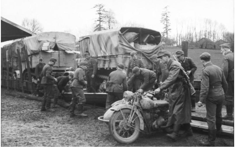 18th Armee On The Move.jpg