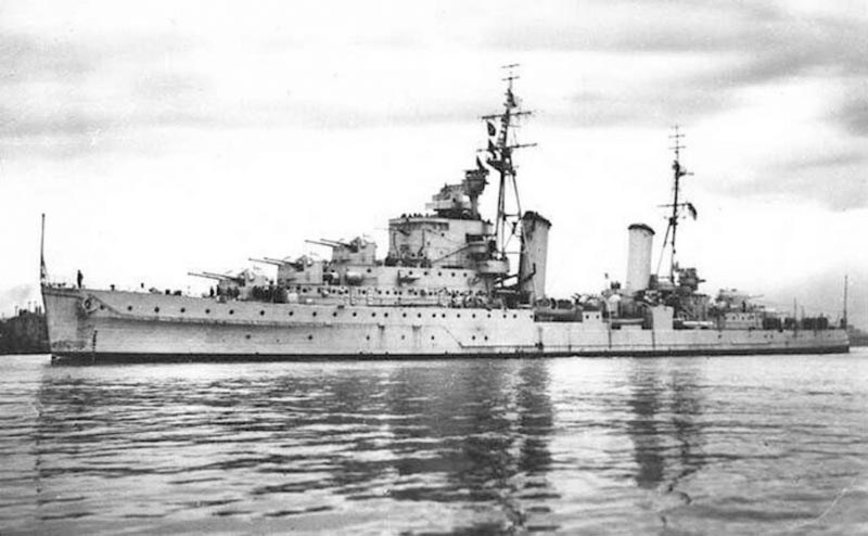 hms-dido-37-air-defense-light-cruiser.jpg