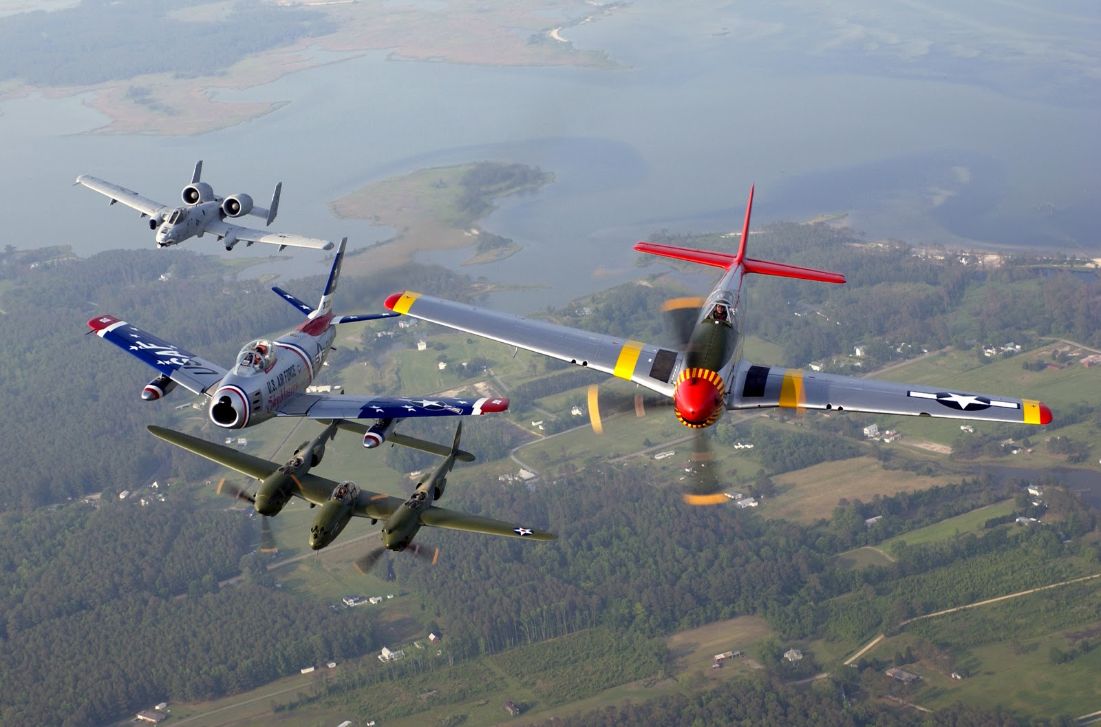 A-10,_F-86,_P-38_&_P-51_Heritage_formation.jpg