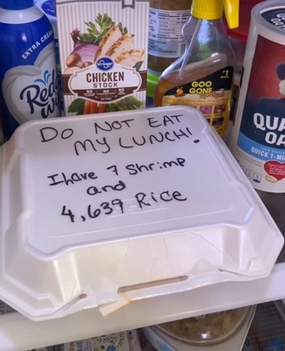 Don't_munch_my_lunch.jpg