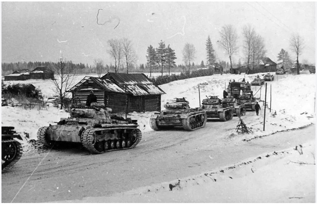Panzer III At  Yelan - Koleno.jpg