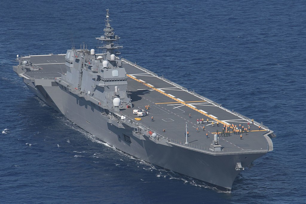 JS_Izumo(DDH-183)seen_from_the_sky_10-03-2021.jpg