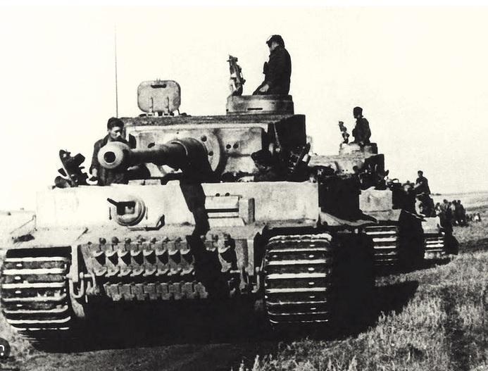 501st SS Heavy Panzer Preparing For Battle.jpg