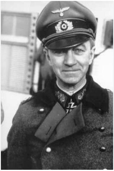 General Walter Weiss.jpg