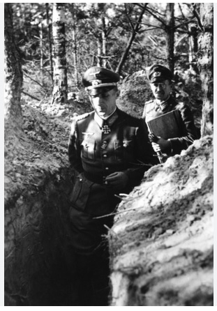 Generalleutnant Walther Hahm .jpg