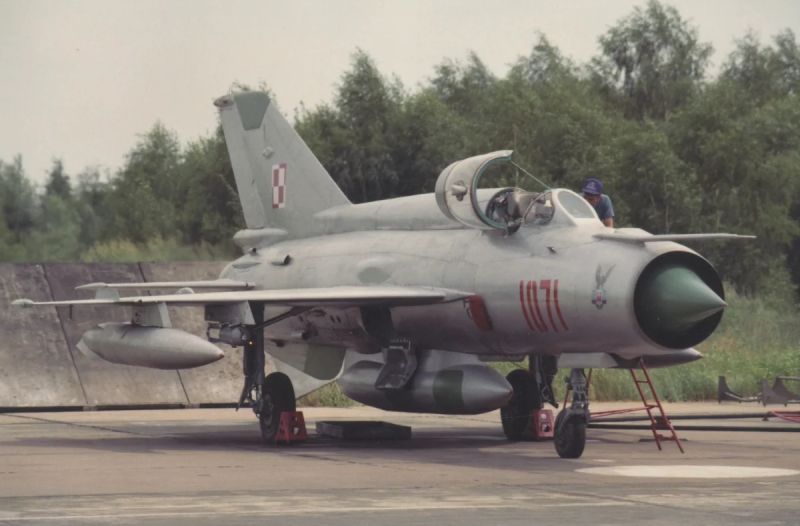 Aircraft_2765.jpg