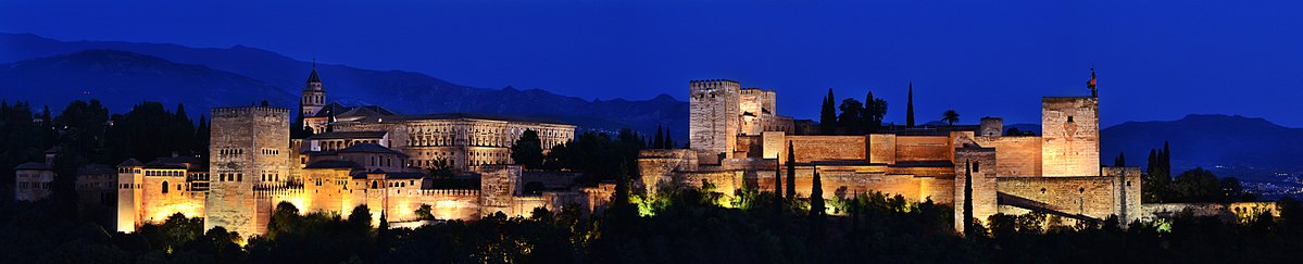 1200px-Night_view_of_Alhambra,_Granada_from_Mirador_de_San_Nicolas.jpg