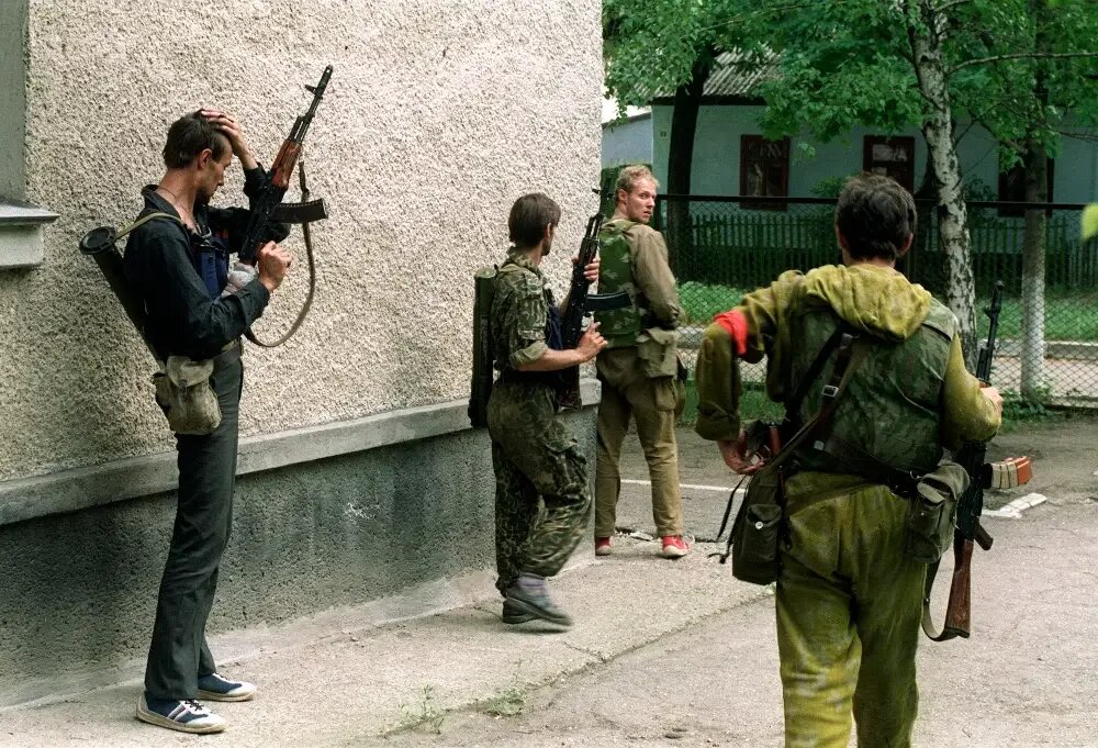 VRS Along JNA Fighting in a City