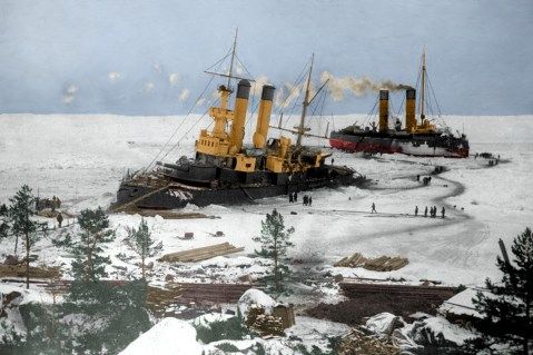 Russian naval ships grounded WW1.jpg