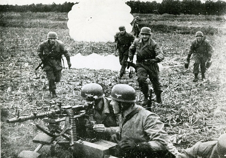Duitse_parachutisten_komen_direct_na_landing_in_stelling_in_de_buurt_van_Rotterdam_2155_035598.jpg
