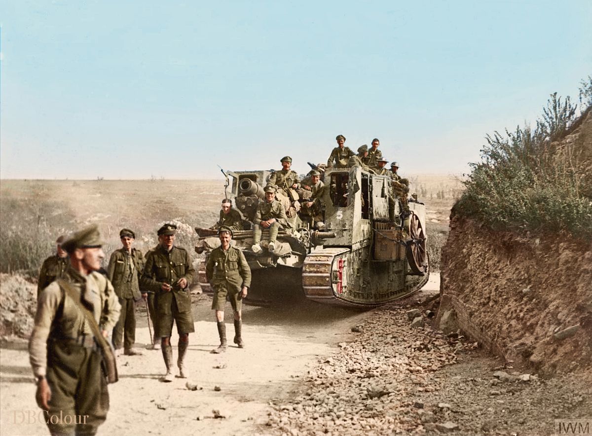 Mk 1 lDublin' with 6'' Howitzer.jpg