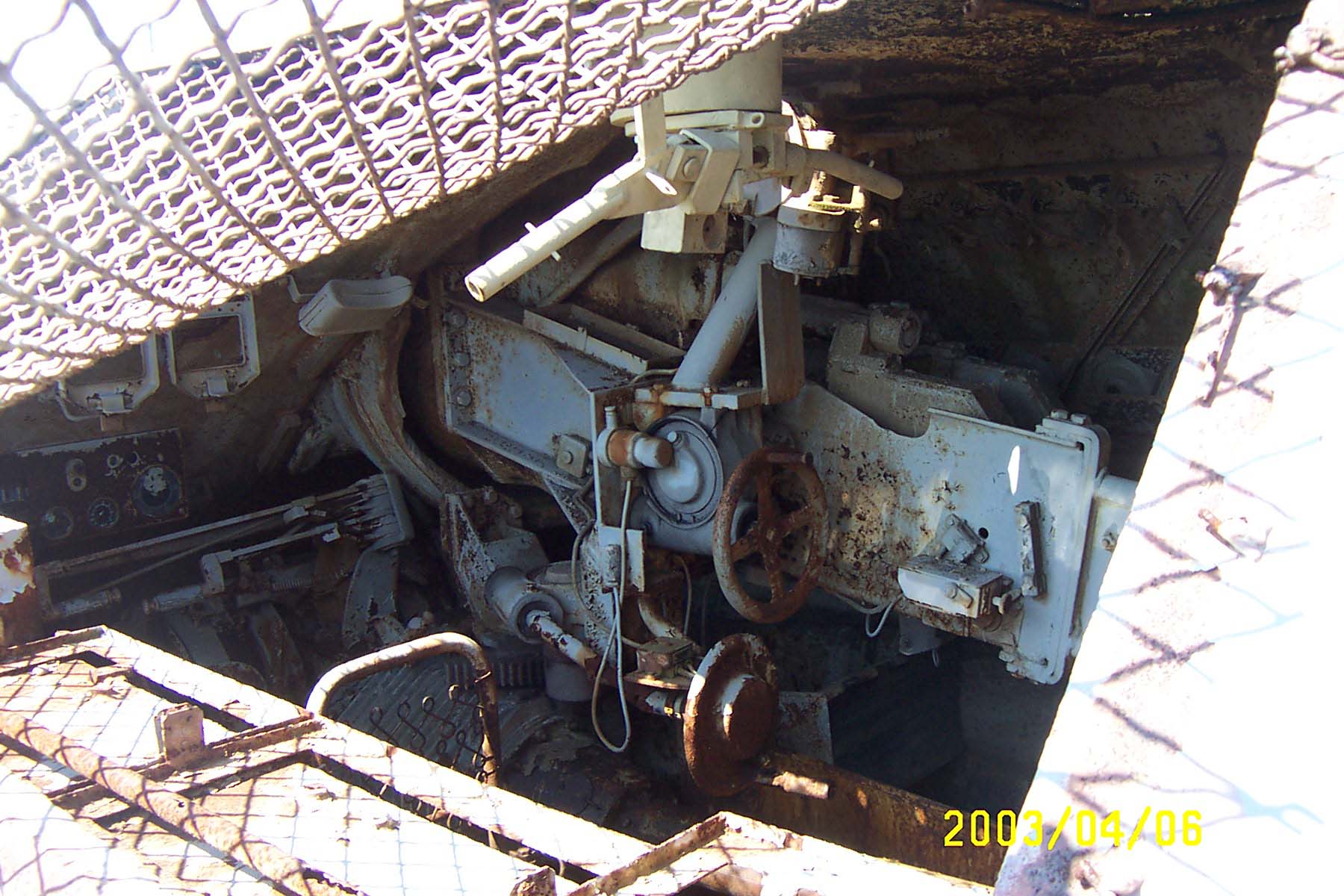hetzer_inside.jpg