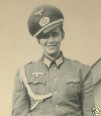 GermanGir..Closeup.jpg