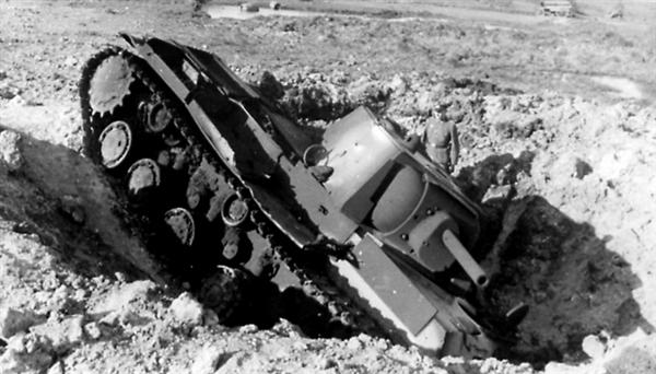 Kev1Tank..ellhole.jpg