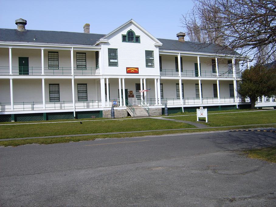 picture002b.jpg
