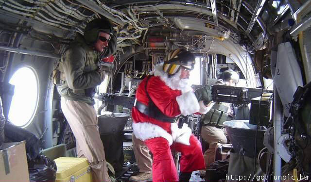 SantaWaistGunner.jpg