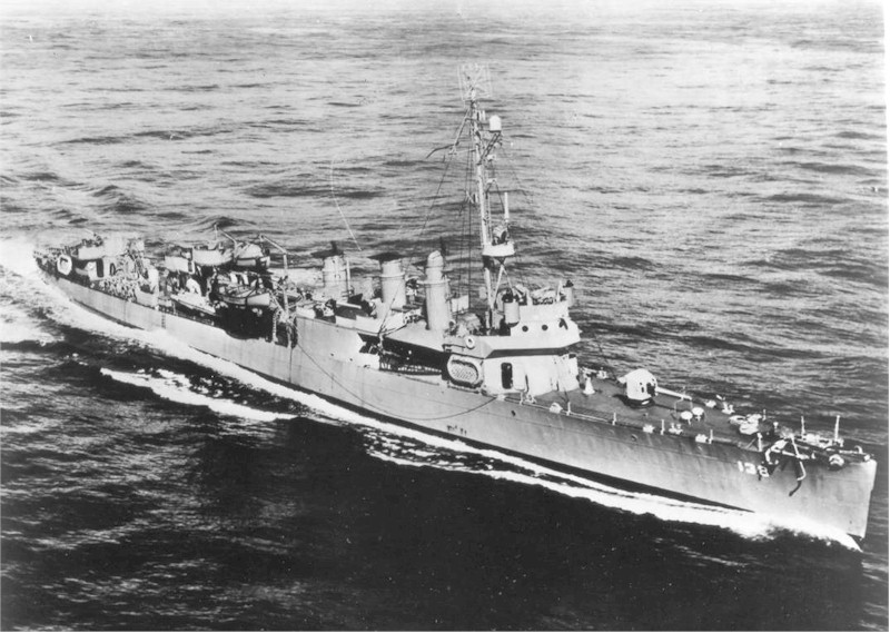 USSKennisonDD138.jpg