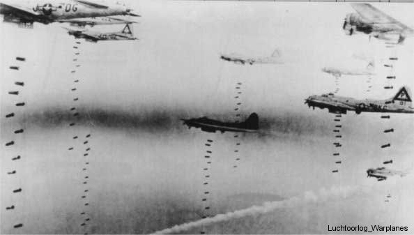 B17bombe..bombing.jpg