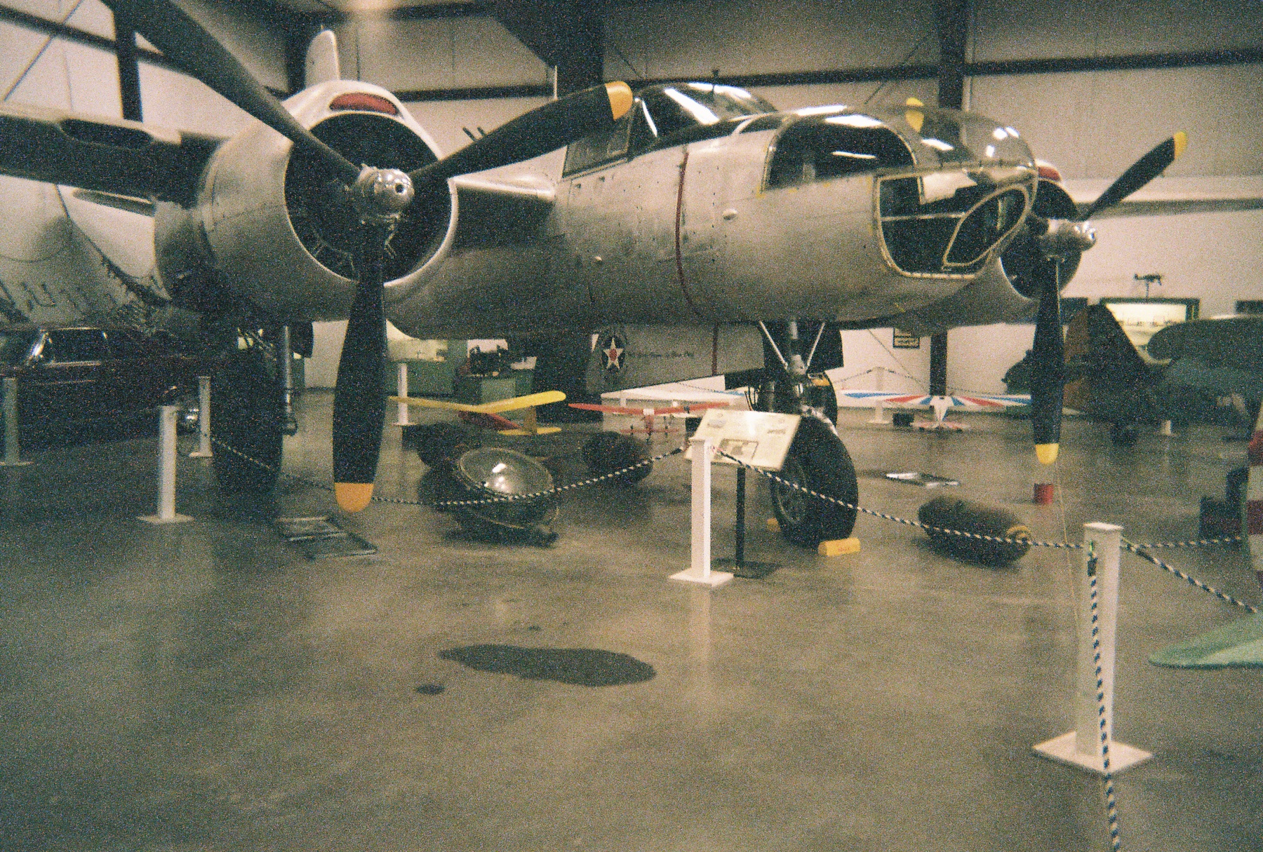 R104684012A.jpg