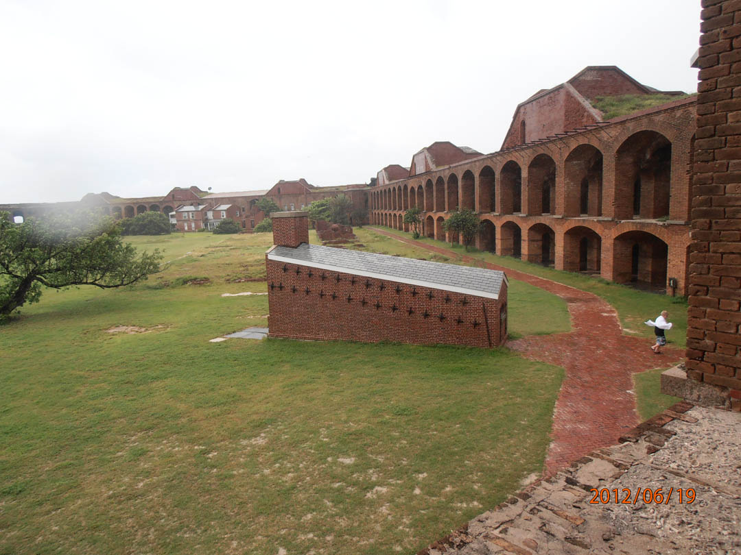 Fort002.jpg