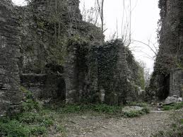 ruins2.jpg