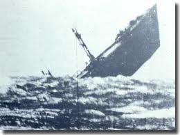 Sinking ship 1.jpg