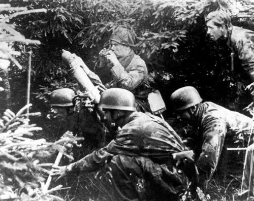 paratroopers_002.jpg