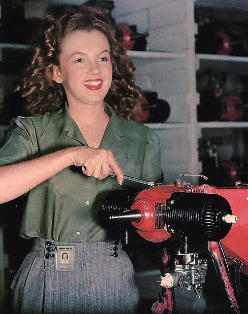 MarilynMo..AtWork.jpg