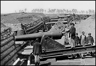 FortGaines.jpg