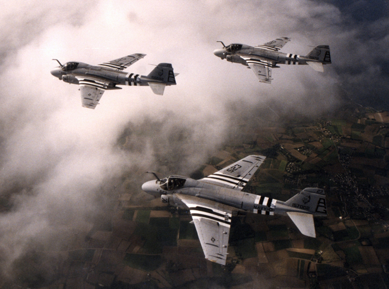 A-6Es_VA-3..pes_1994.jpg