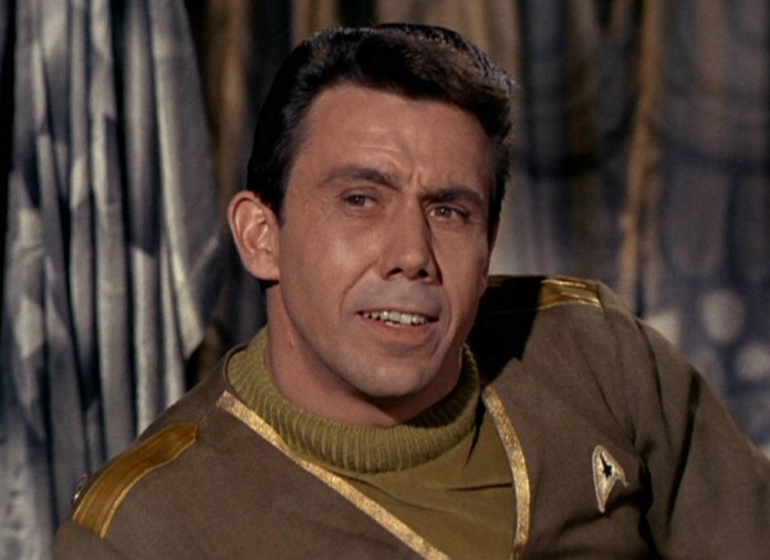 starfleet officer.jpg