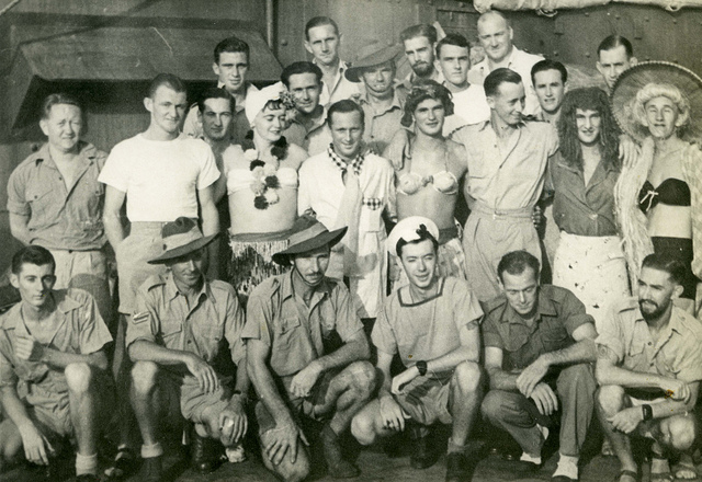 8184144341..lia crew.jpg