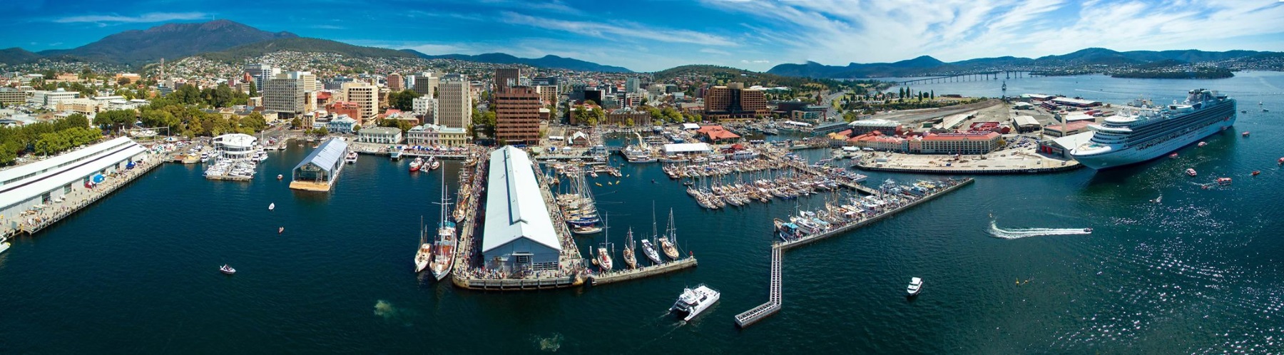 Hobartwaterfront2.jpg