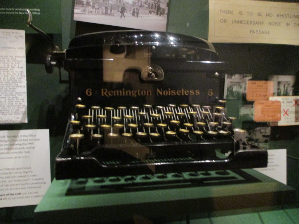 typewriter.jpg